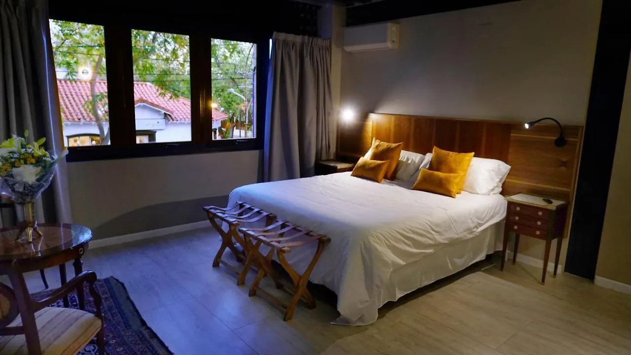 718 Rufino Petit Hotel Mendoza